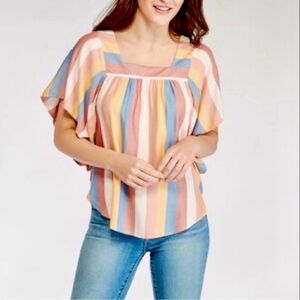 beachlunchlounge✨ Zoey Flutter Sleeve Box Neck Top